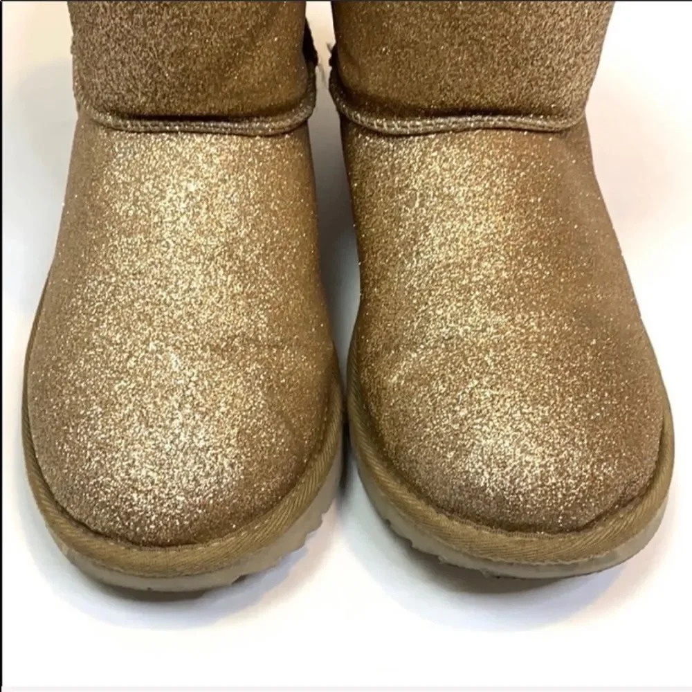 UGG Classic Short II Glitter Women’s Boots Size 6